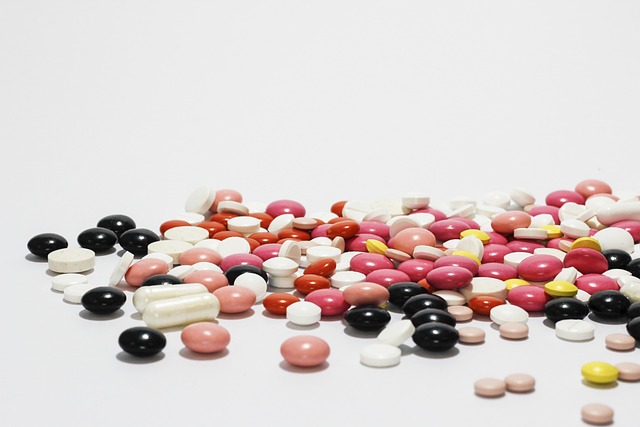 Lyrica: Dosage Guide, Treatment for Nerve Pain, and Side Effects Lyrica: Dosage Guide, Treatment for Nerve Pain, and Side Effects